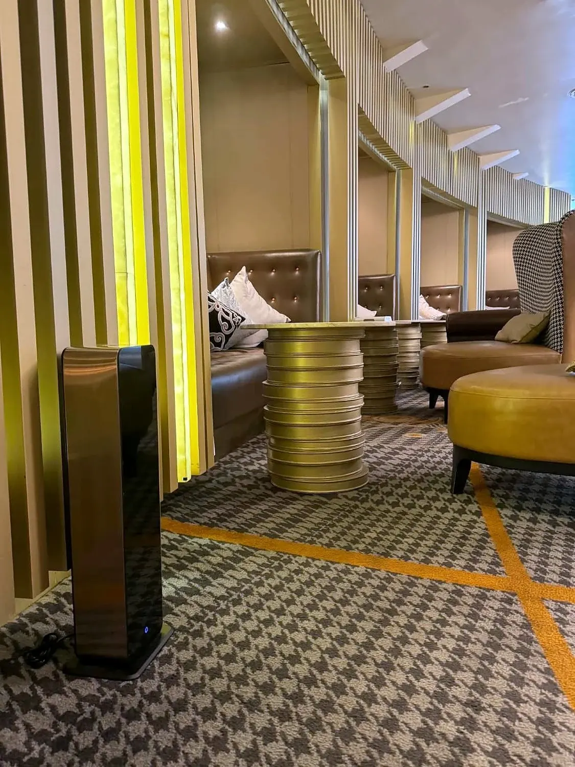 Scent Up diffuser in the lounge at Embassy Diplomat Screens, Central Embassy, Bangkok